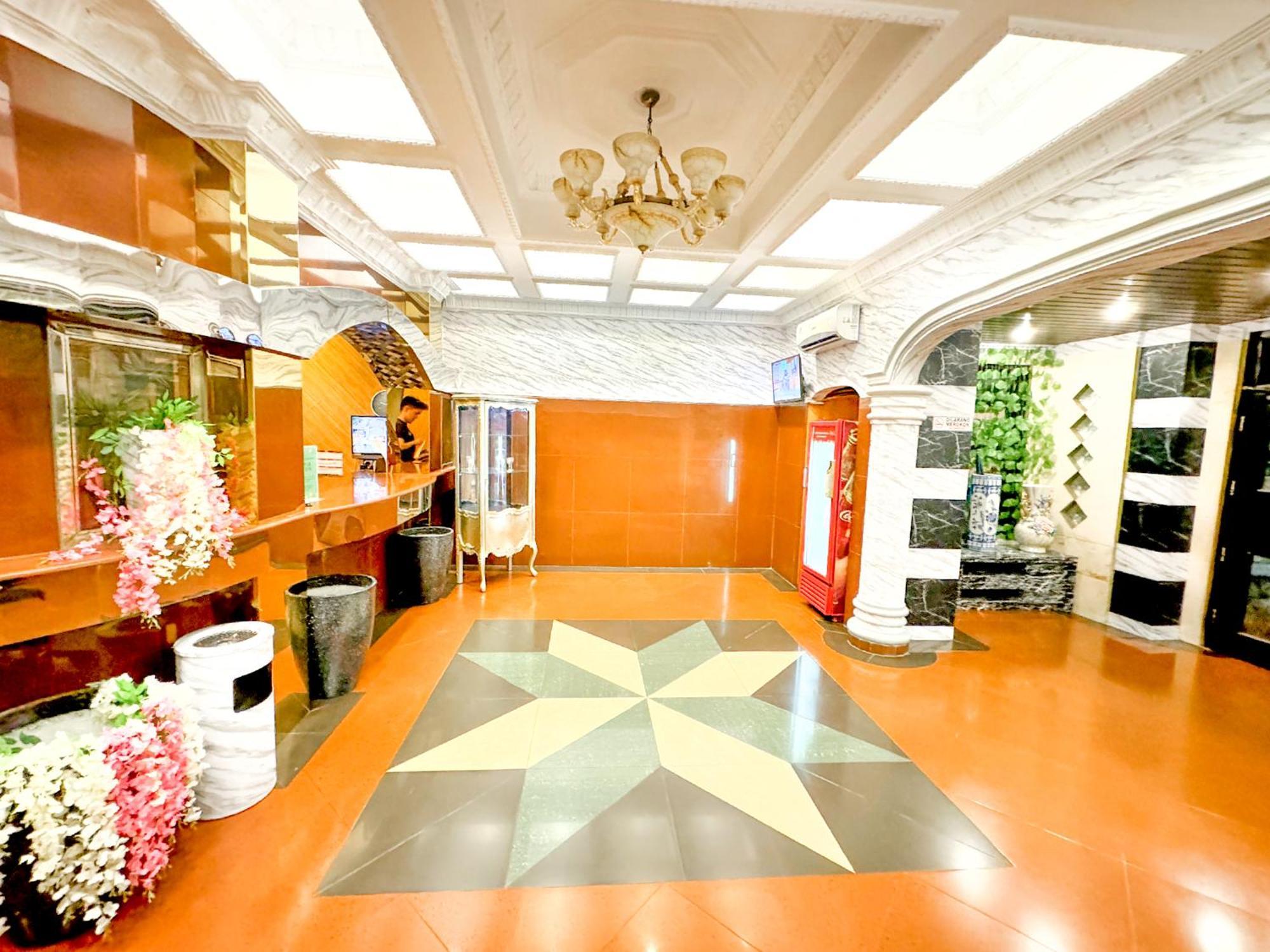 Hotel Grand Bandara *